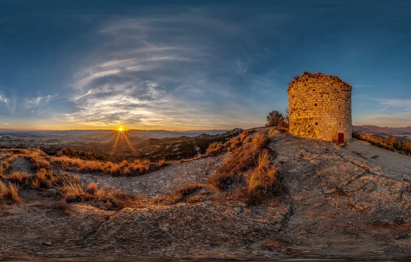 Photo wallpaper the sky, the sun, rays, dawn, panorama, Spain, Castle of Torello
