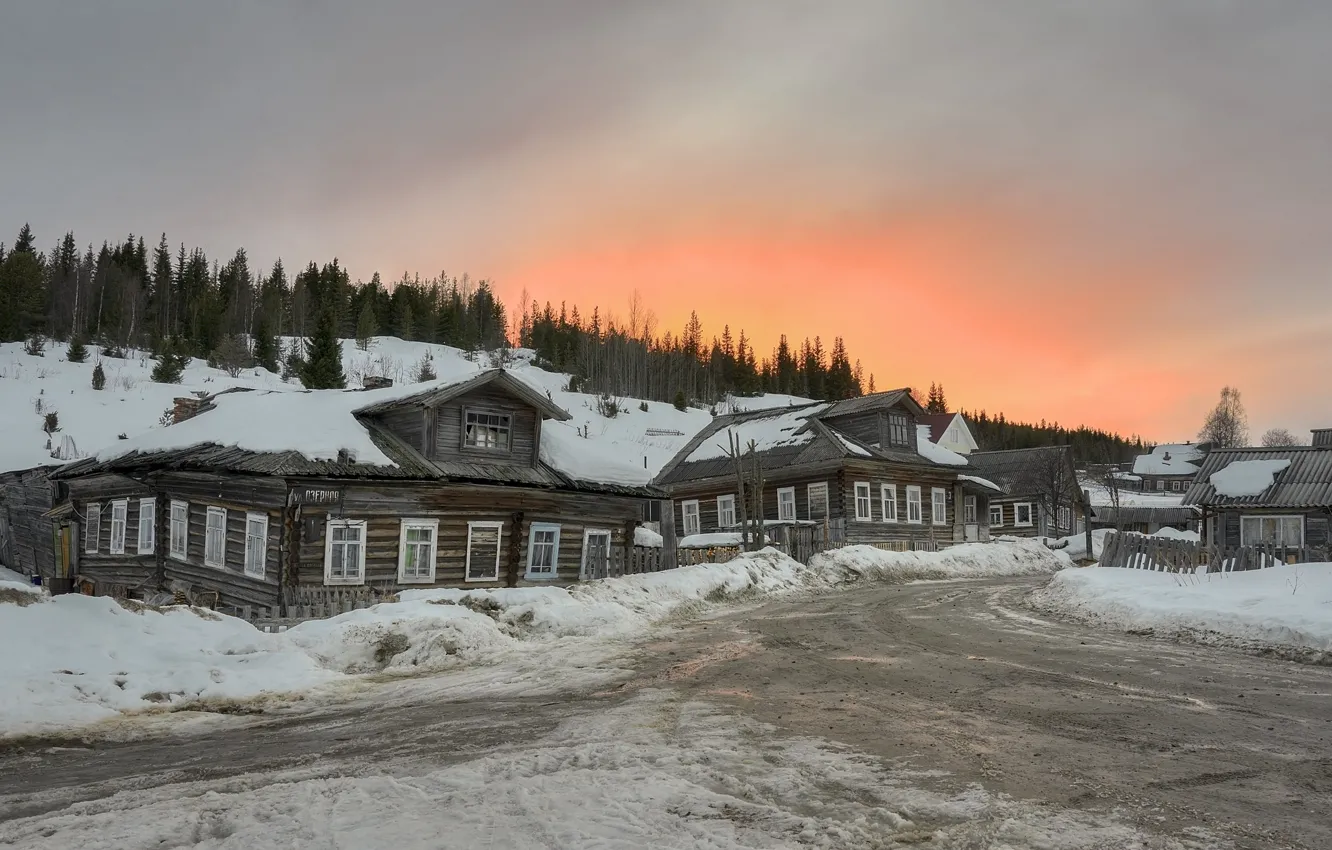 Photo wallpaper spring, the evening, village, Murmansk oblast, Umba