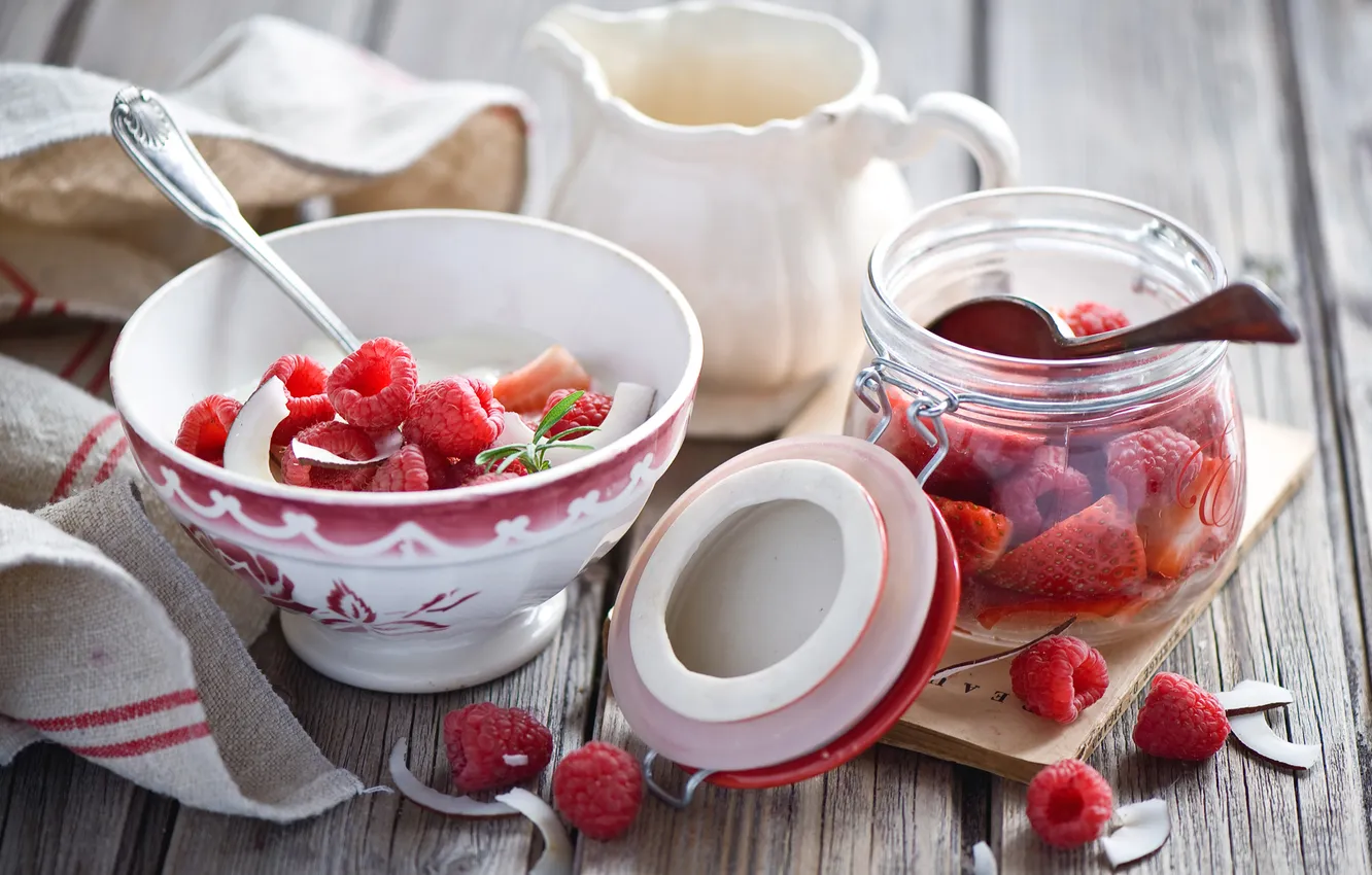 Photo wallpaper berries, raspberry, strawberry, coconut