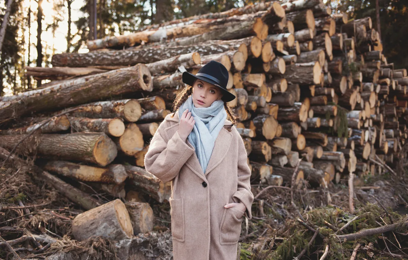 Photo wallpaper look, girl, hat, log, coat, Kseniya Kokoreva, Igor Eden