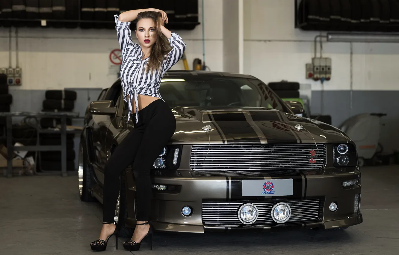 Photo wallpaper face, model, figure, car, Anna