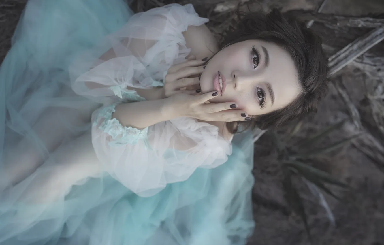 Photo wallpaper look, face, hands, dress, Asian, manicure