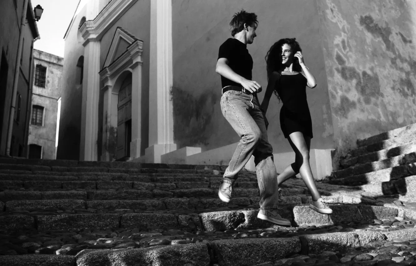 Photo wallpaper girl, light, love, face, smile, mood, jump, street