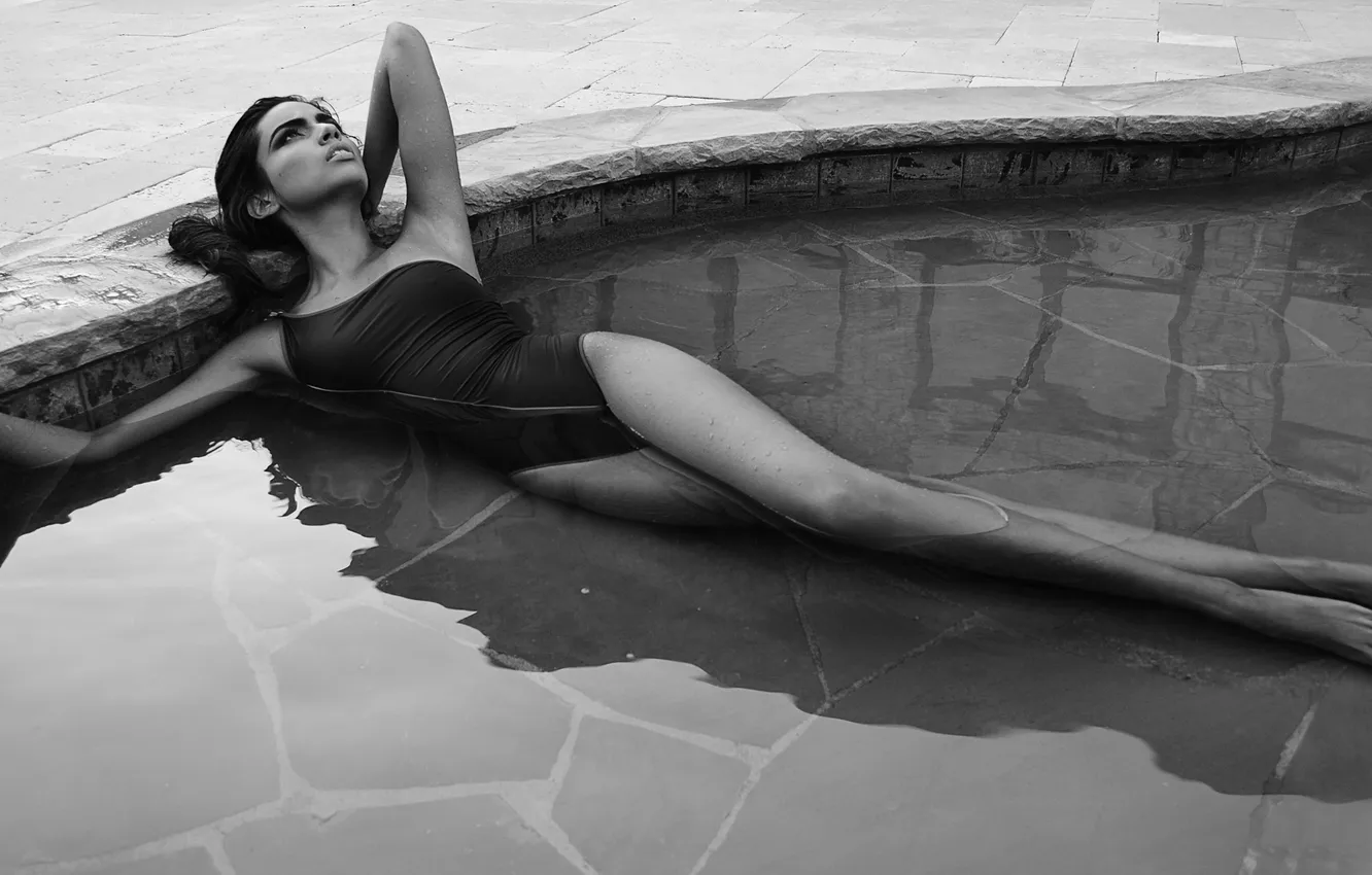 Photo wallpaper girl, model, pretty, swimsuit, Juliana Herz