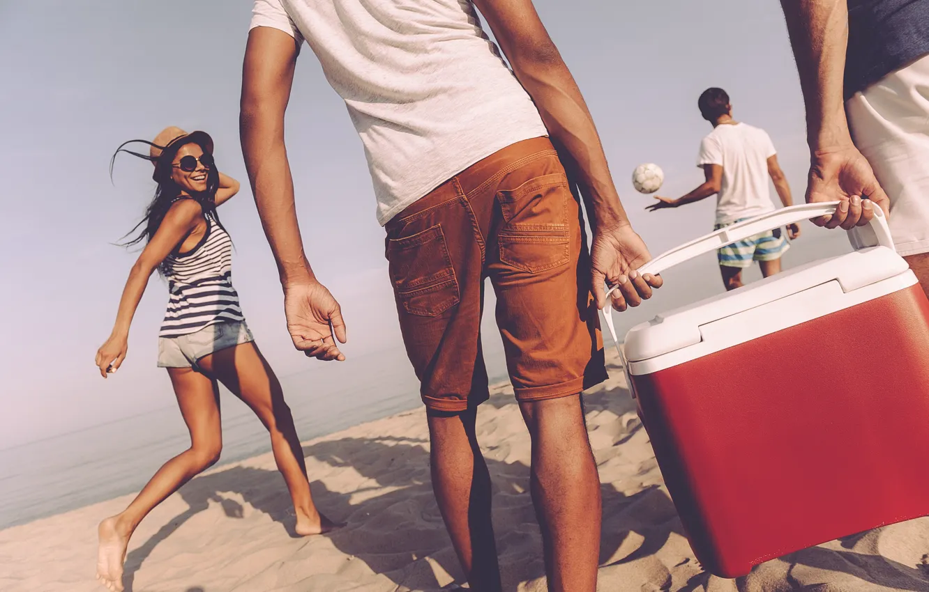 Photo wallpaper sea, beach, summer, girl, summer, guy, beach, sea