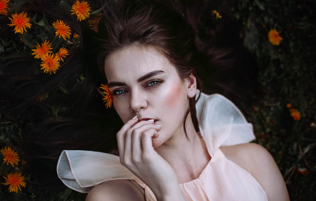 Photo wallpaper look, girl, flowers, face, hair, hand