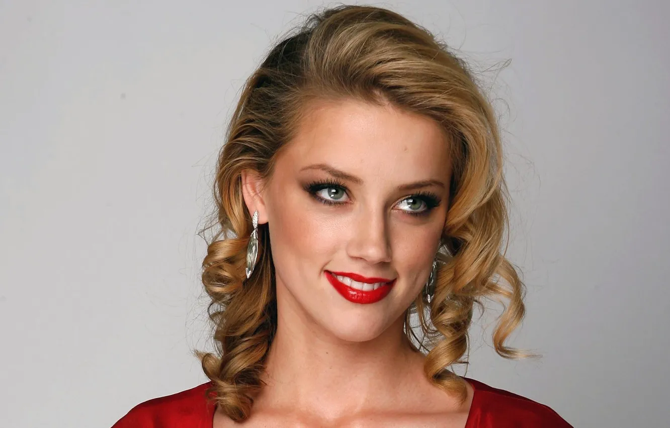 Photo wallpaper face, smile, model, makeup, Amber Heard