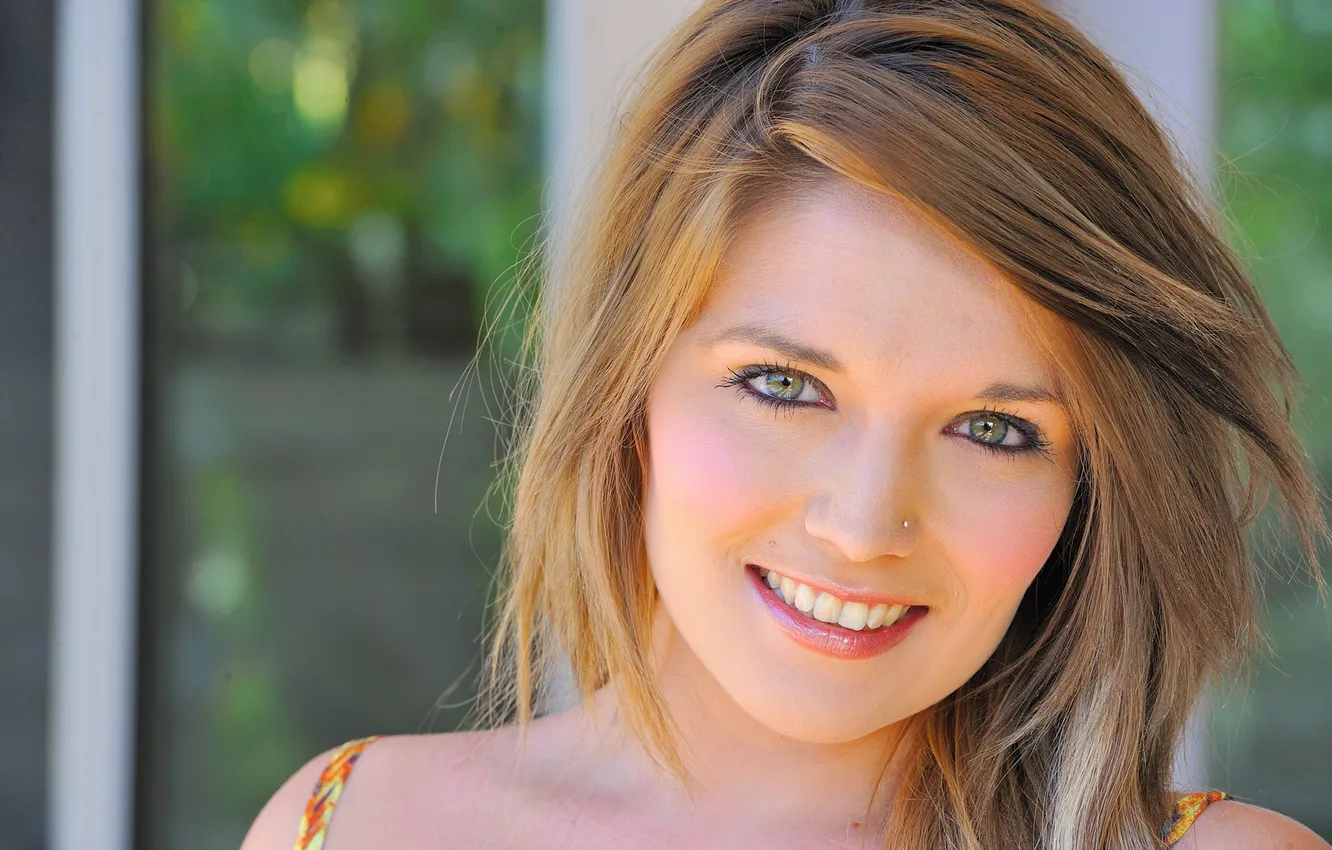 Photo wallpaper face, smile, model, hair, Casie