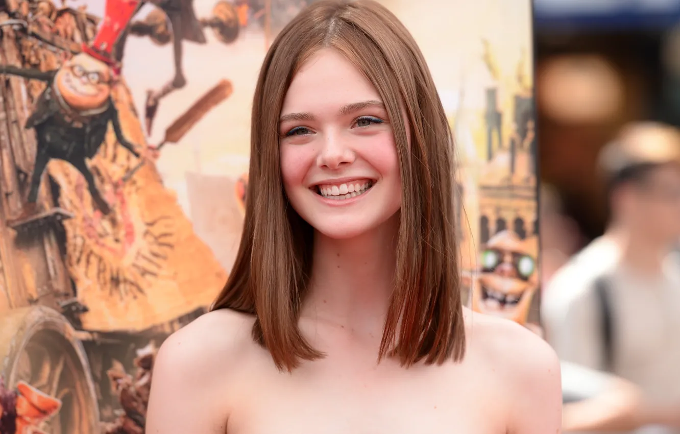 Photo wallpaper girl, face, smile, sweetheart, actress, Elle Fanning
