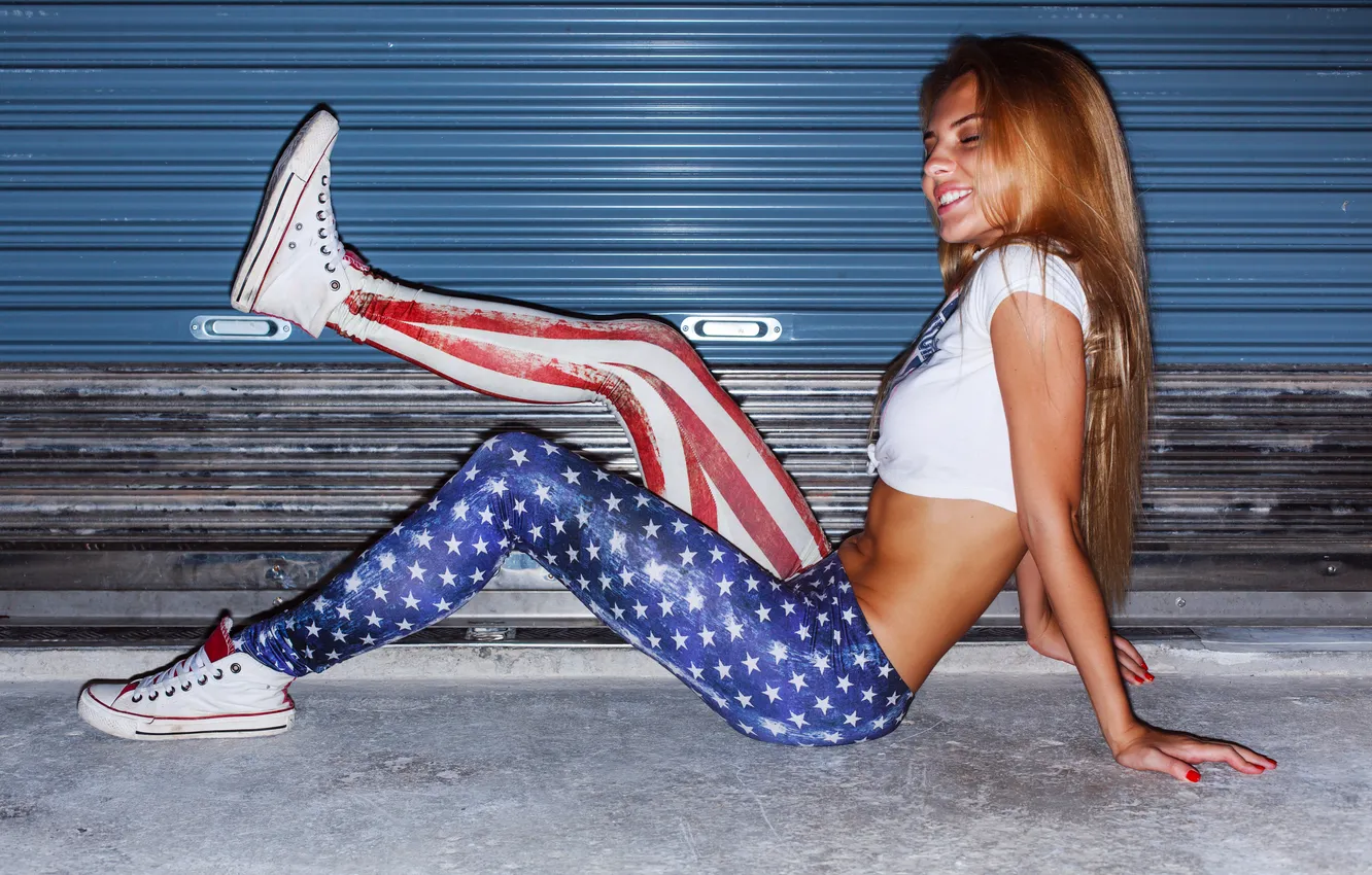 Photo wallpaper blonde, floor, smiling, sitting, teenager