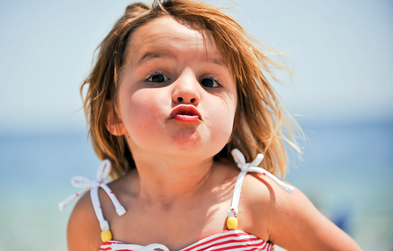 Photo wallpaper children, girl, looks