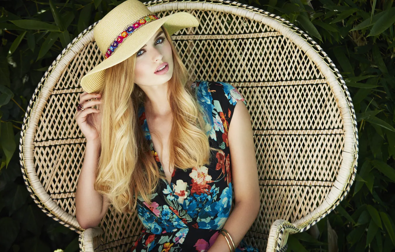 Photo wallpaper girl, green, background, foliage, chair, dress, ring, blonde