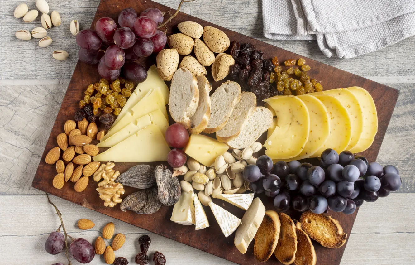 Photo wallpaper cheese, grapes, nuts, baguette, raisins, cheese plate, Dor blue, Cheese