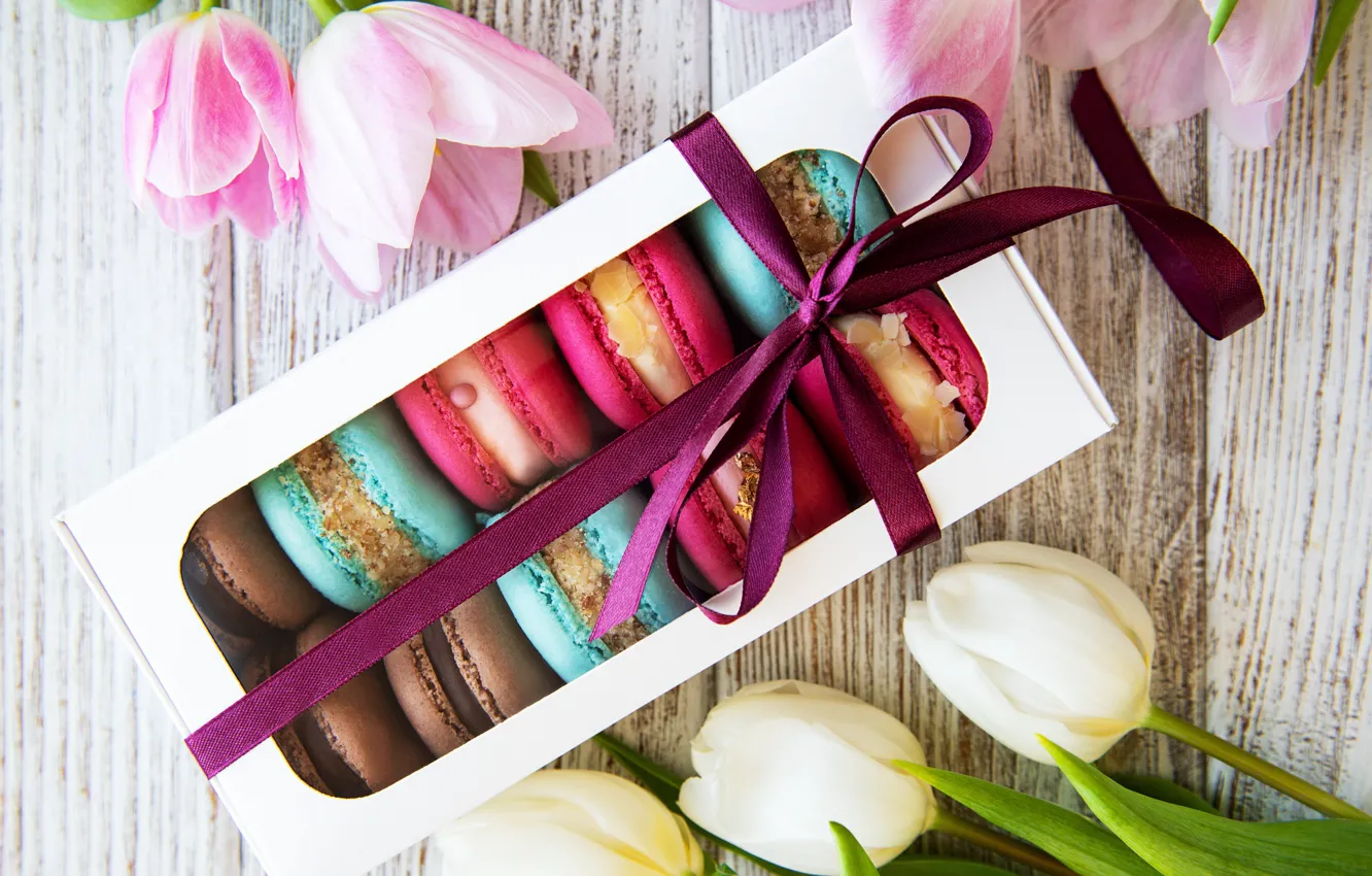Photo wallpaper box, cookies, tulips, cuts, macaron, Olena Rudo