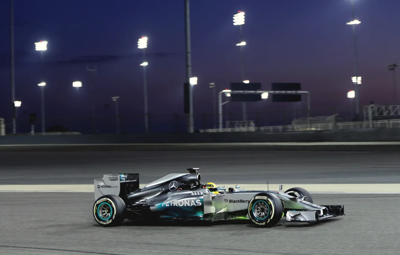 Photo wallpaper Formula 1, Hamilton, Lewis, mercedes amg, W05