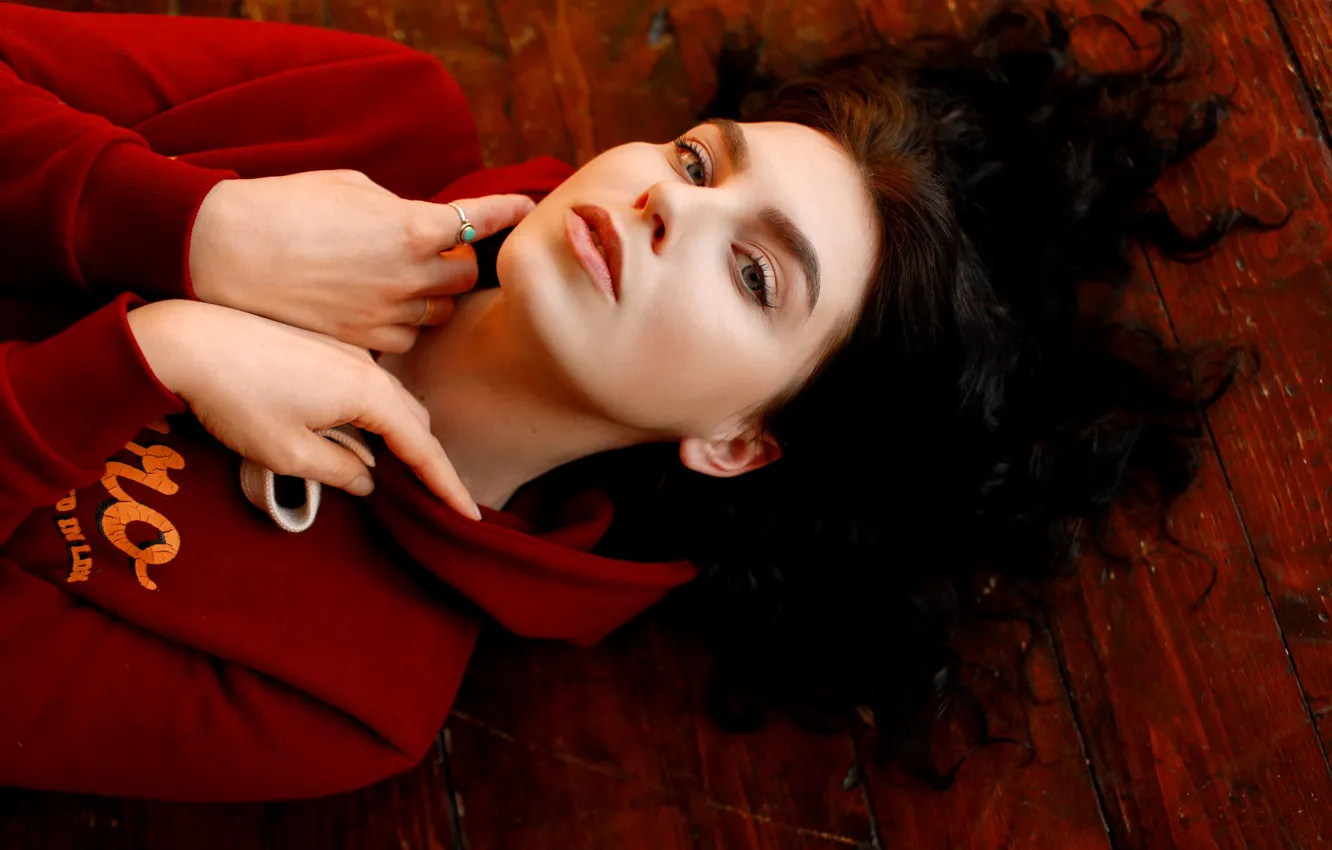 Photo wallpaper look, face, pose, model, portrait, hands, makeup, brunette