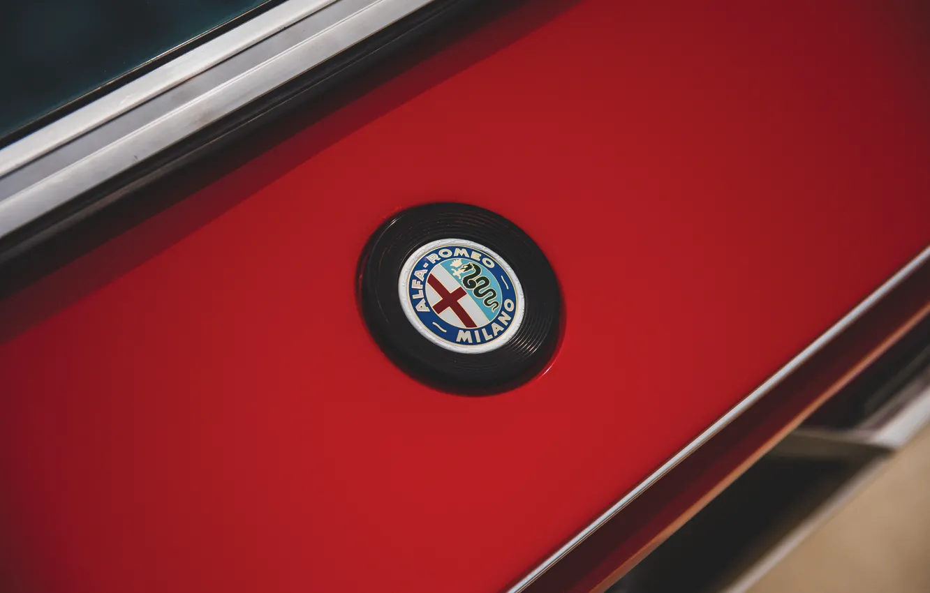 Photo wallpaper Alfa Romeo, logo, 1972, Montreal, badge, Alfa Romeo Montreal