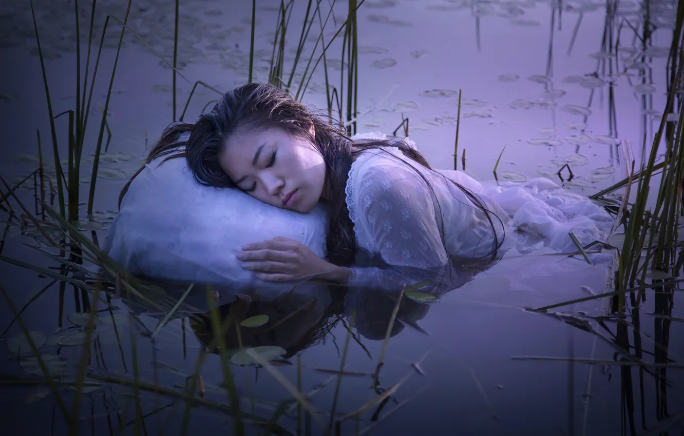 Photo wallpaper girl, lake, sleep