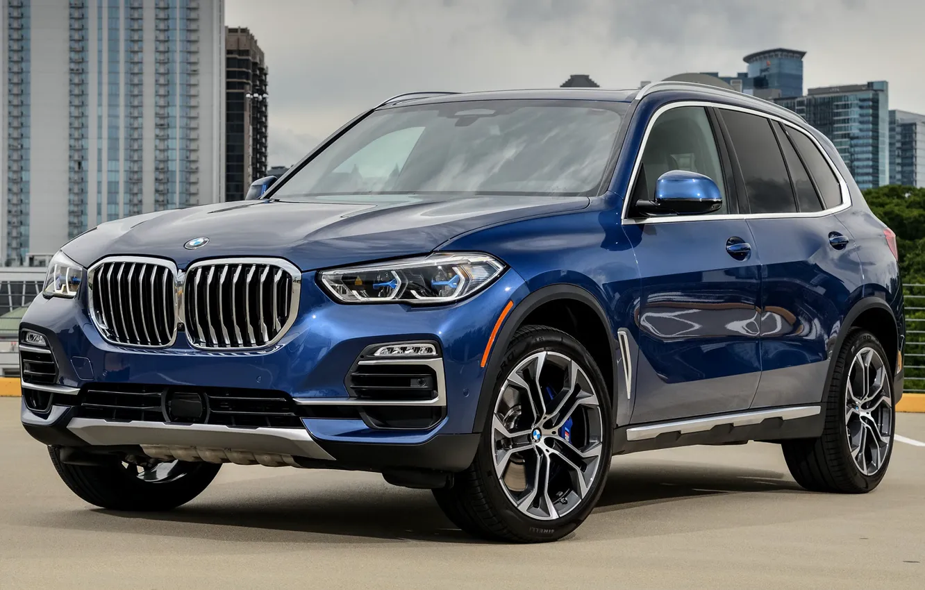 Photo wallpaper car, blue, the city, BMW, SUV, front, BMW X5, BMW X5 2019