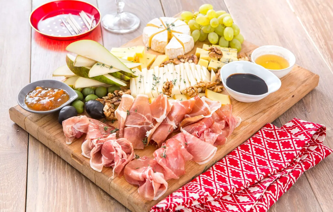 Photo wallpaper cheese, honey, grapes, nuts, pear, sauce, jam, cuts