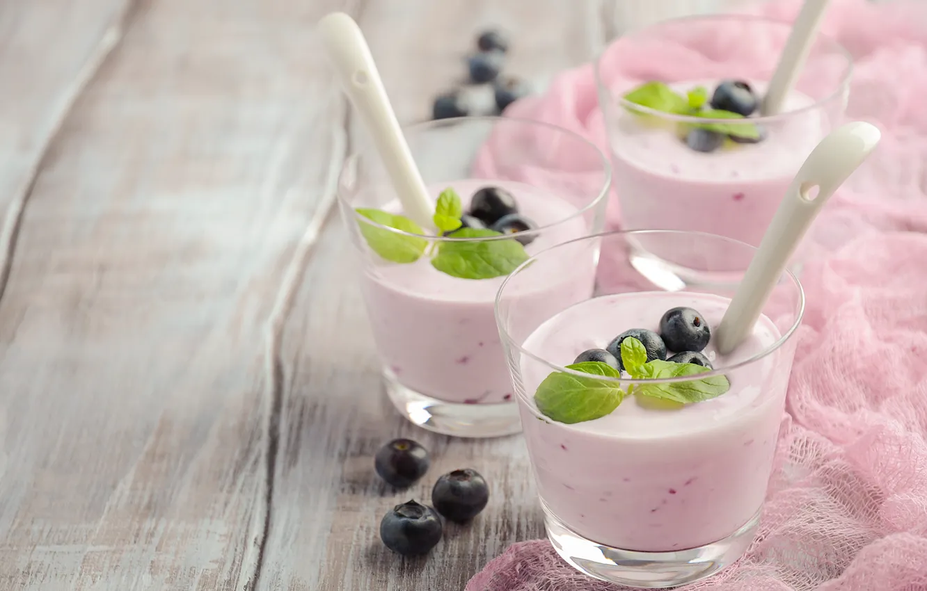 Photo wallpaper berries, glasses, yogurt