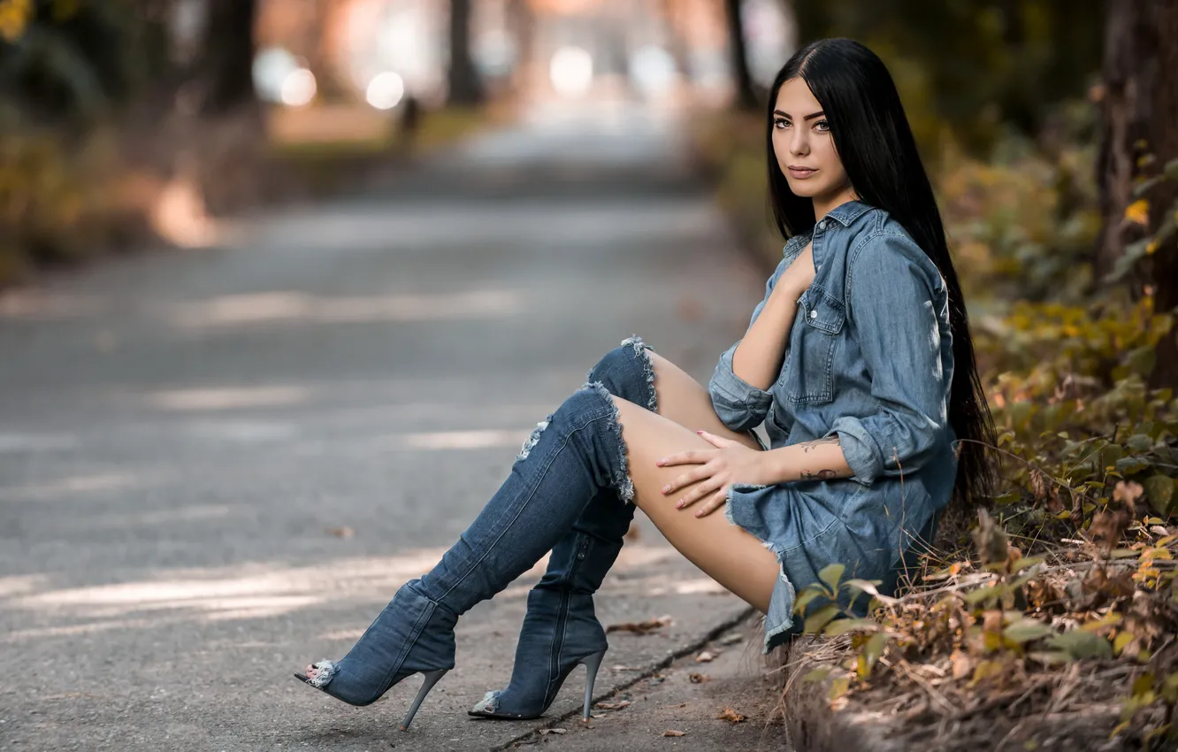 Photo wallpaper girl, street, Fanni