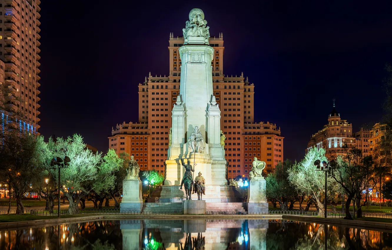 Photo wallpaper trees, night, lights, building, home, lights, sculpture, Spain
