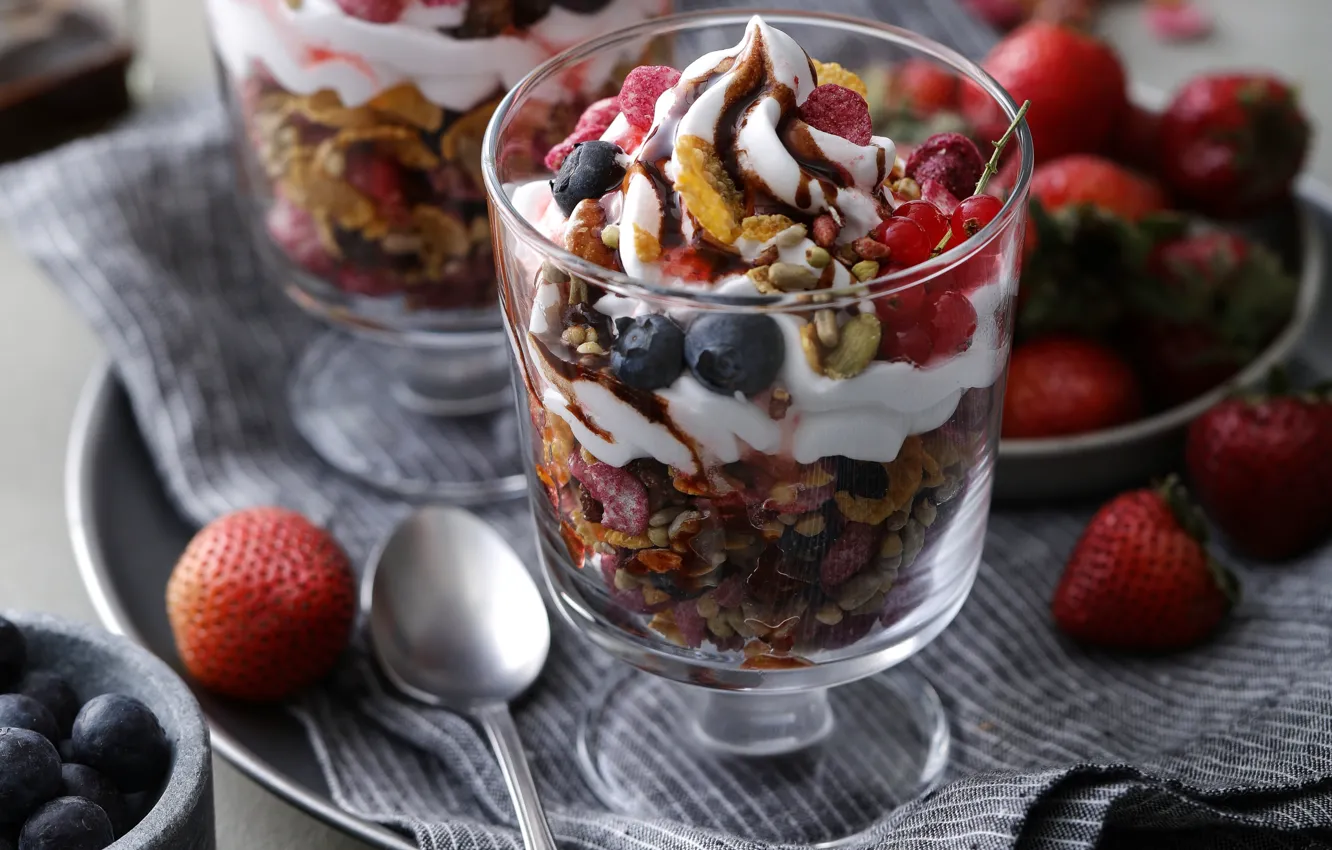 Photo wallpaper berries, dessert, muesli