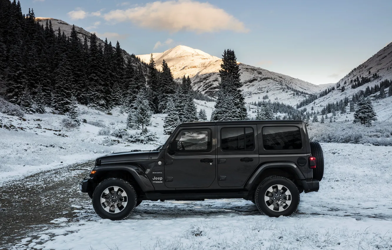 Photo wallpaper road, snow, profile, 2018, Jeep, dark gray, Wrangler Sahara