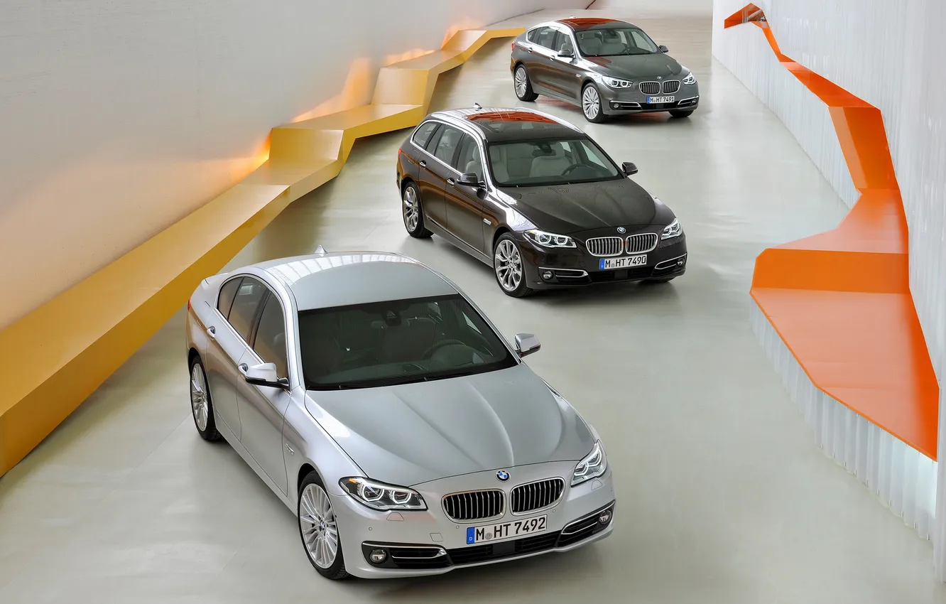 Photo wallpaper BMW, BMW, 5 Series, lineup