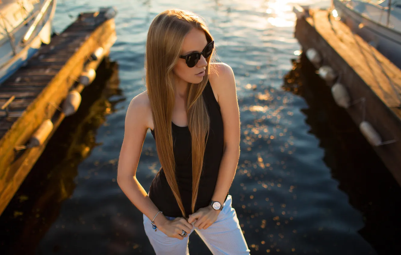 Photo wallpaper girl, the sun, pose, model, portrait, makeup, pier, Mike