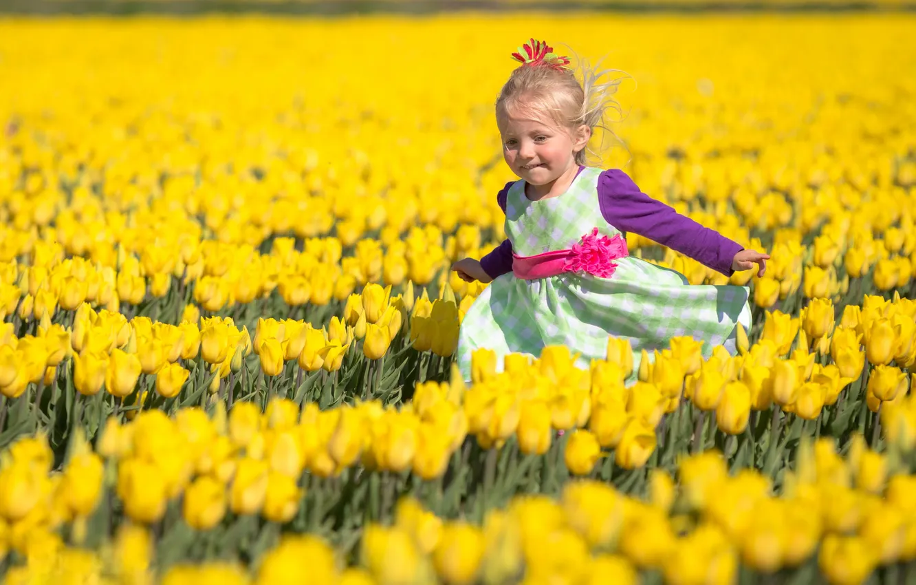 Photo wallpaper yellow, children, spring, girl, tulips, plantation