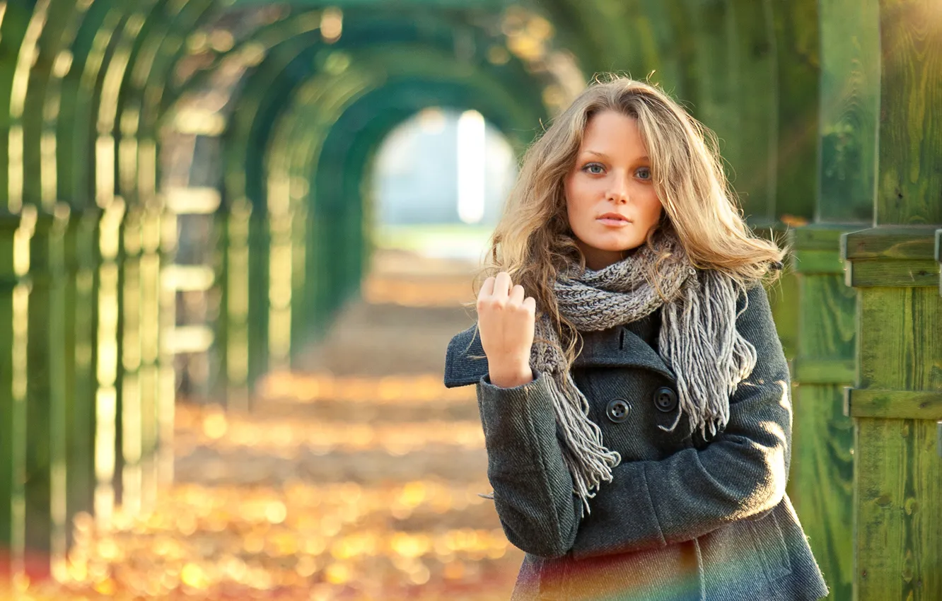Photo wallpaper autumn, Park, portrait, blonde