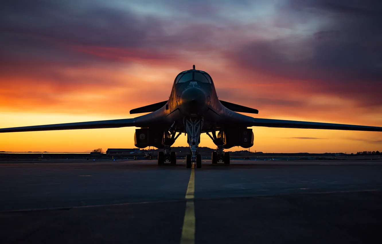 Photo wallpaper Lancer, B-1B, UNITED STATES AIR FORCE, Rockwell, strategic bomber, with variable sweep wing, supersonic