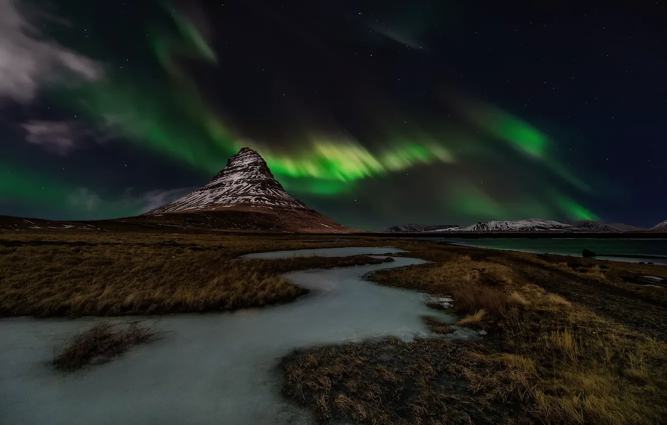 Photo wallpaper the sky, stars, night, Northern lights, Iceland, mountain Kirkjufell