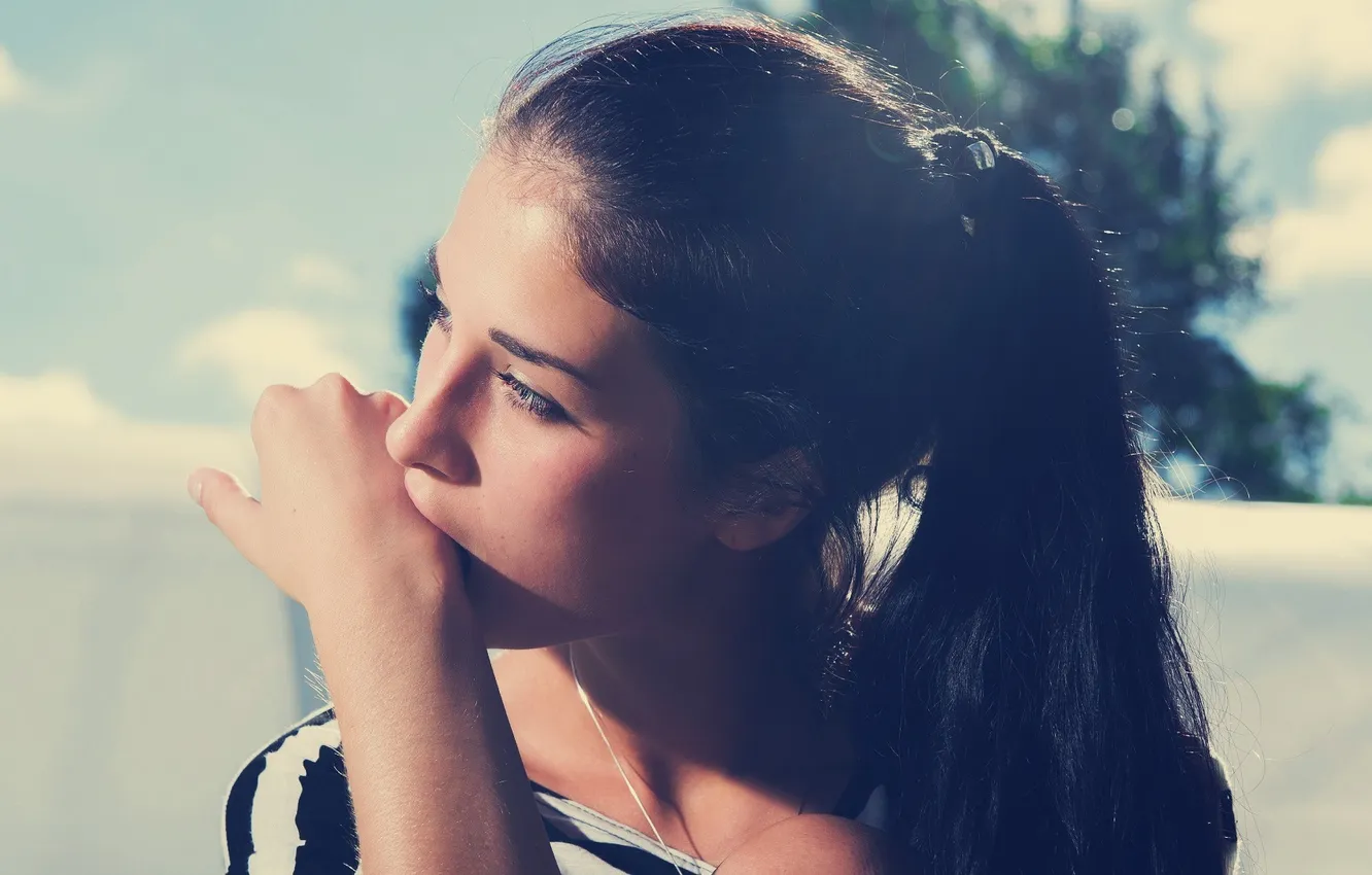 Photo wallpaper girl, hands, brunette