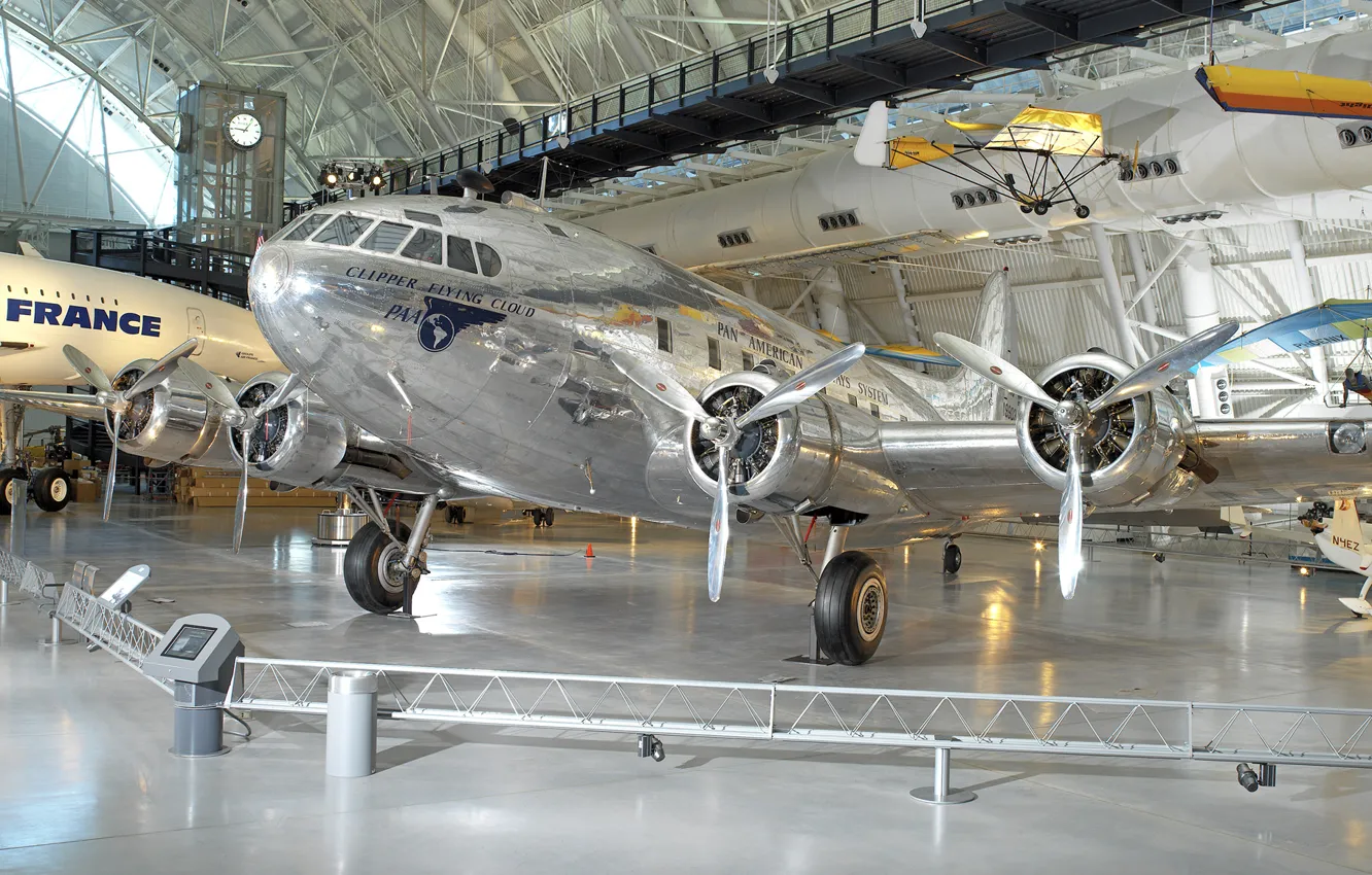 Photo wallpaper the plane, hangar, Museum, Boeing-307, Stratoliner