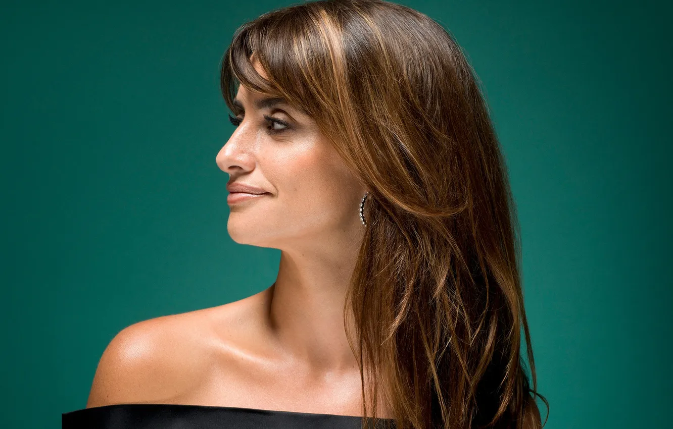 Photo wallpaper face, green, background, model, actress, hairstyle, photographer, profile