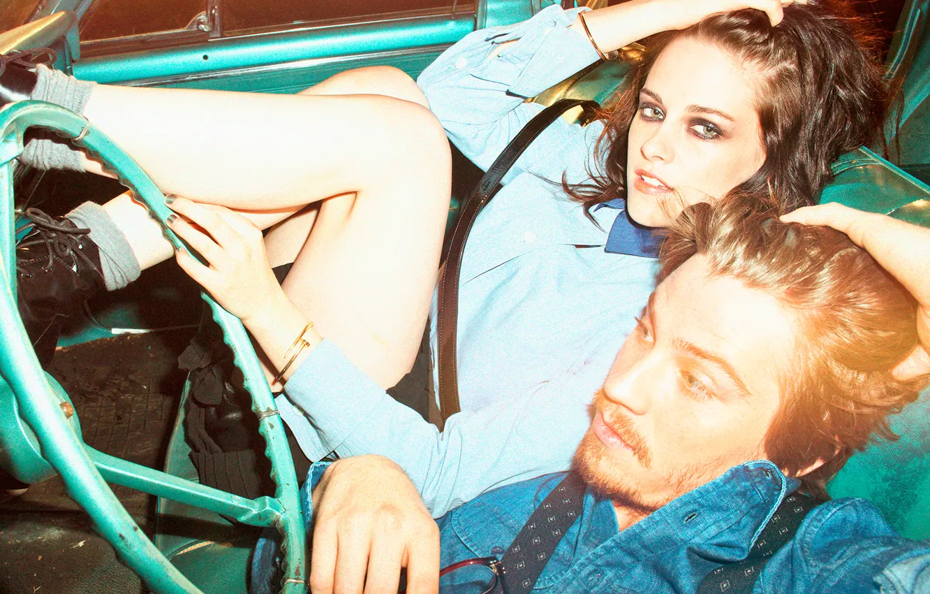 Photo wallpaper machine, Kristen Stewart, salon, Garrett Hedlund