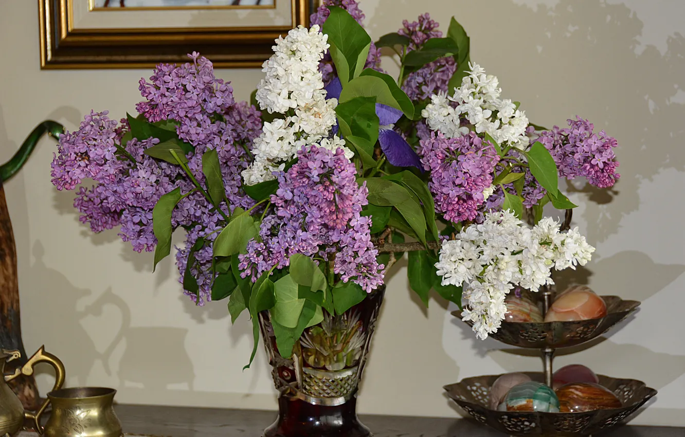 Photo wallpaper Vase, Bouquet, Lilac, Bouquet, Vase, Lilac
