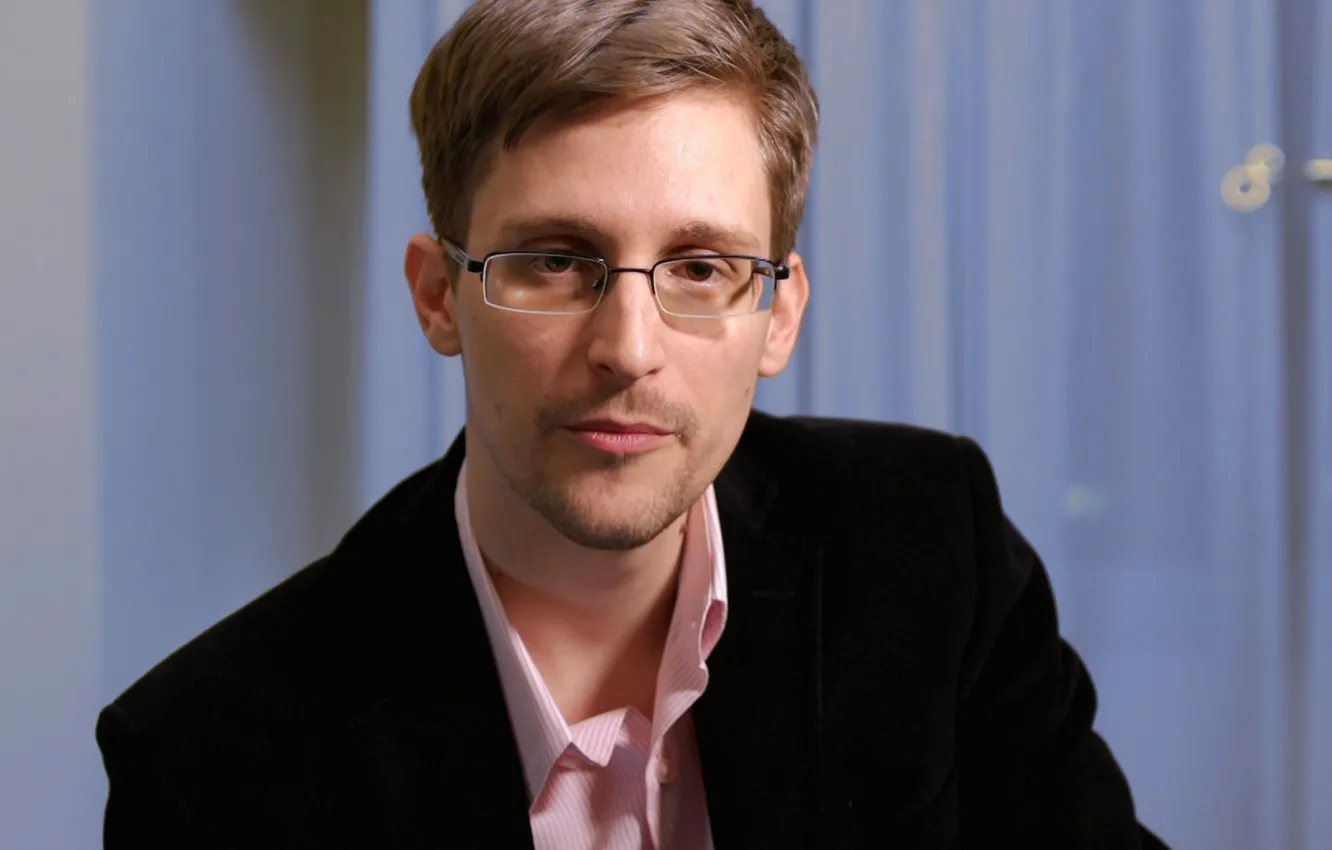 Photo wallpaper patriot, a traitor, Edward Joseph Snowden, whistleblower, dissident