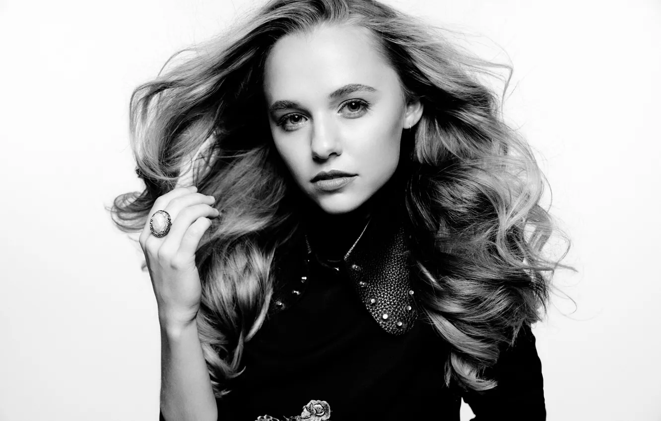 Photo wallpaper look, pose, makeup, actress, black and white, hair, Madison Iseman, Madison The Iceman