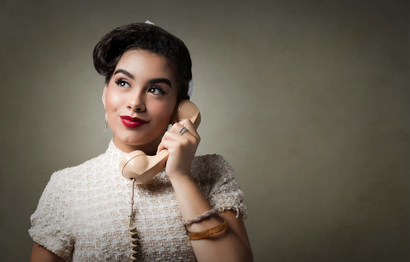 Photo wallpaper girl, phone, Camila