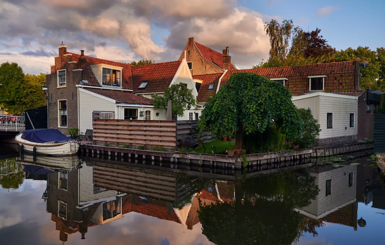 Photo wallpaper water, clouds, the city, reflection, boat, home, Netherlands, Edam