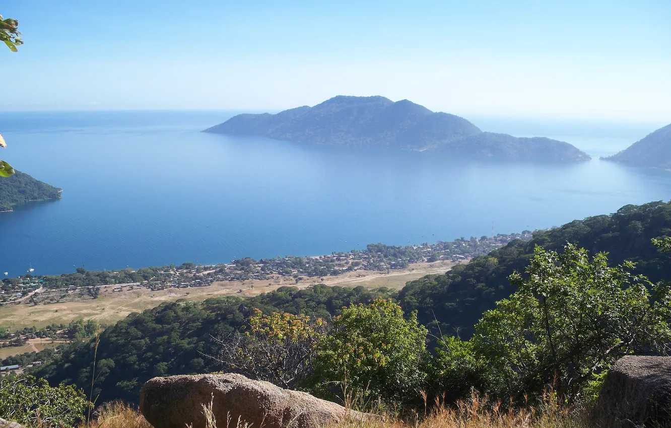 Photo wallpaper landscape, village, panorama, Africa, mountain lake, Lake Malawi, the beautiful lake