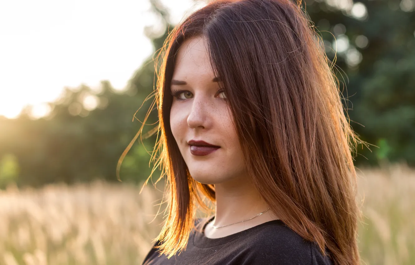 Photo wallpaper look, girl, hair, freckles, Poline