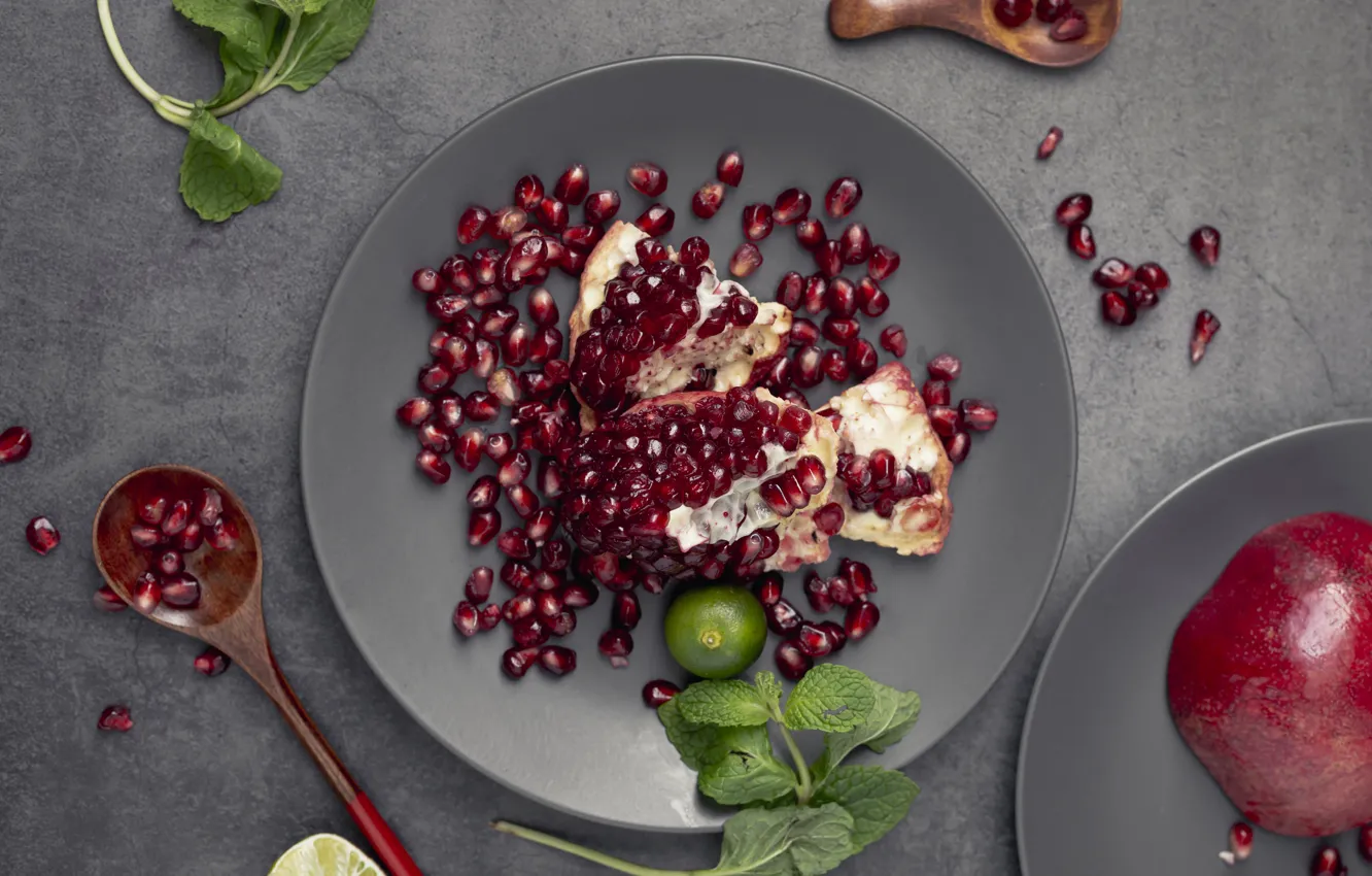 Photo wallpaper plate, garnet, pomegranate grains