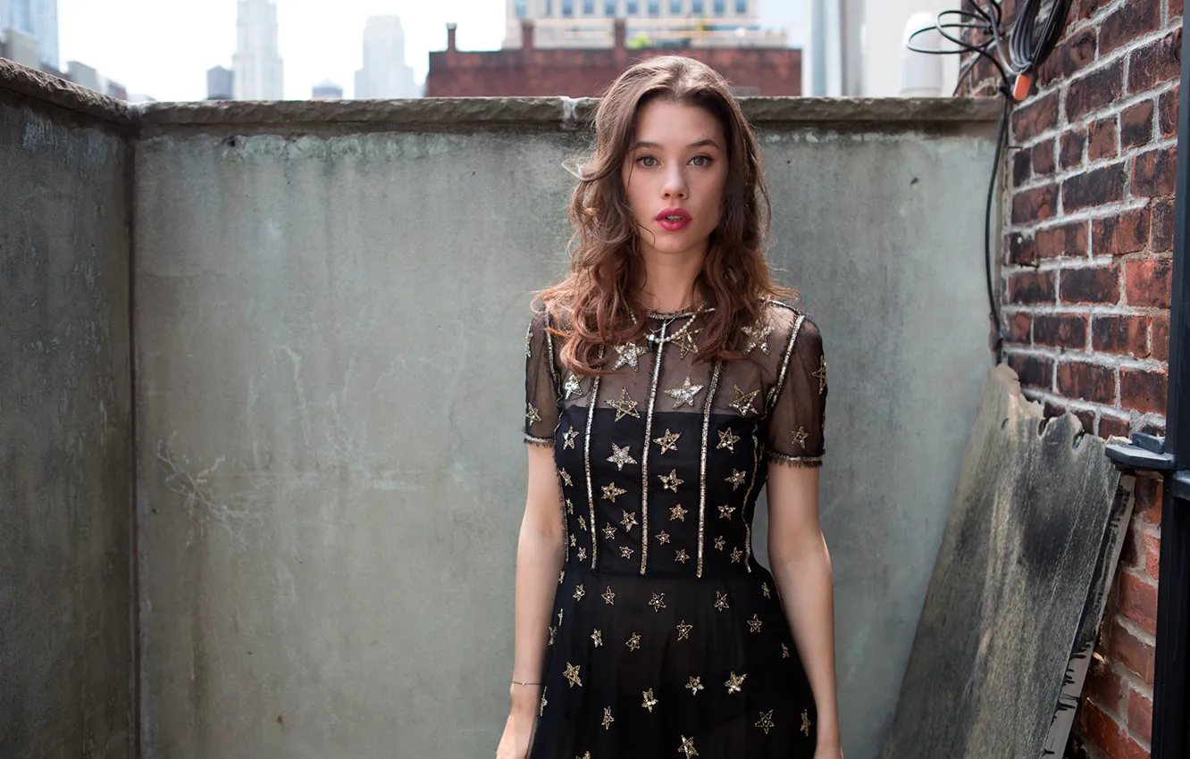 Photo wallpaper photoshoot, Astrid Berges-Frisbey, Malibu, June 2014