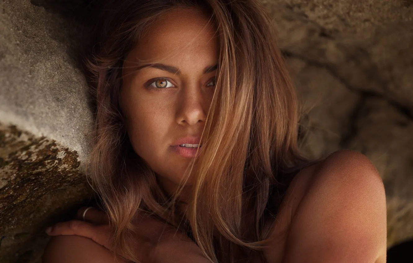 Photo wallpaper portrait, tanned, brown-eyed