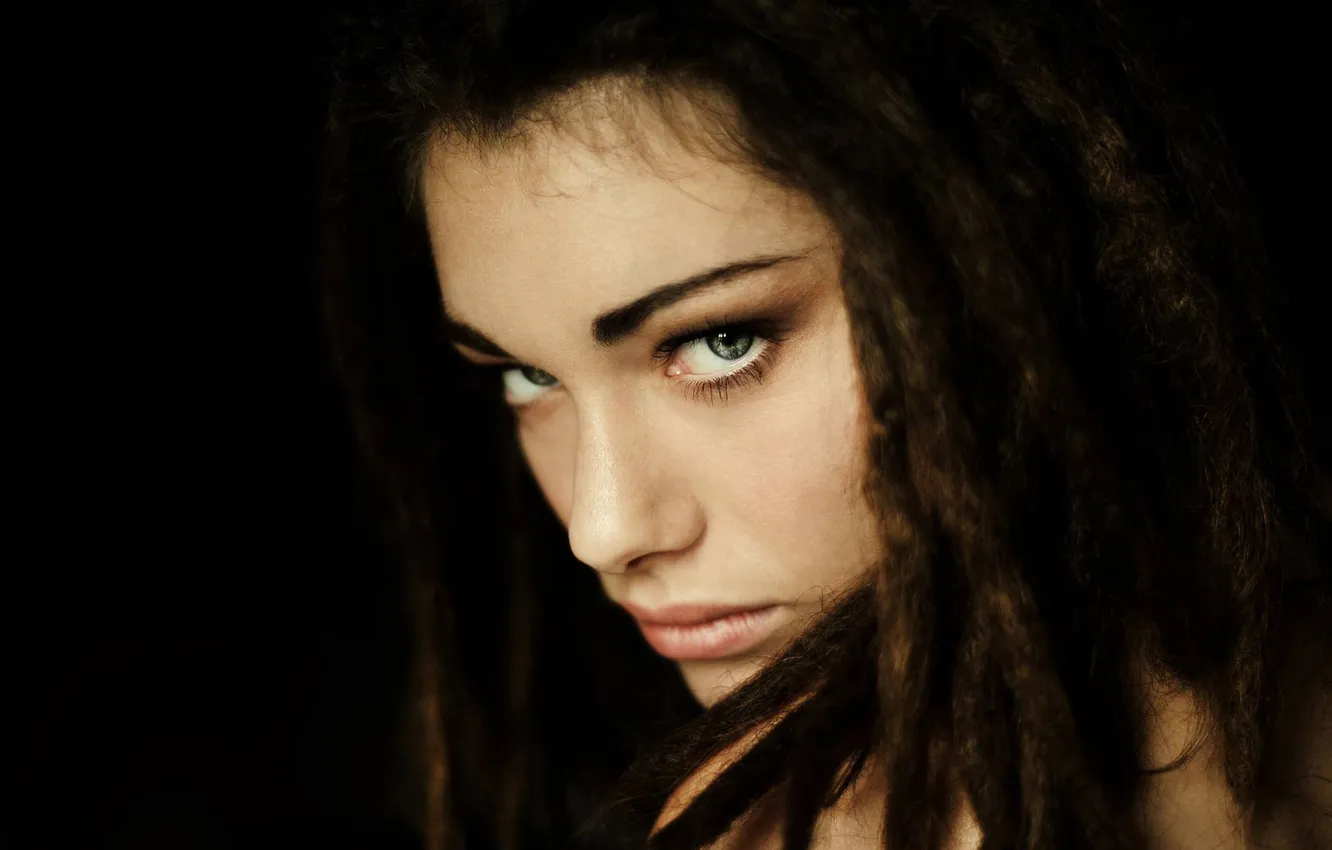 Photo wallpaper look, portrait, braids, Liza Miri